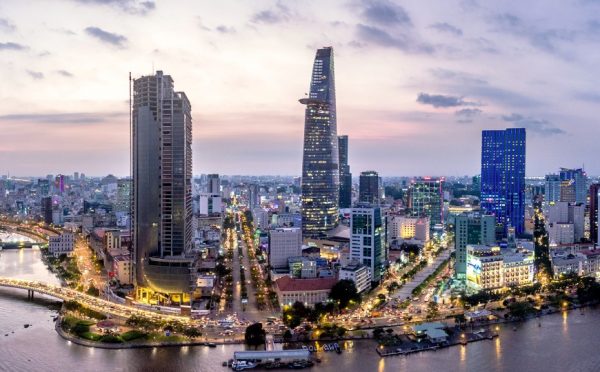 VIETNAM ITINERARY 19 DAYS 18 NIGHTS IN NORTH, CENTRAL & SOUTH JANETTE GILLON