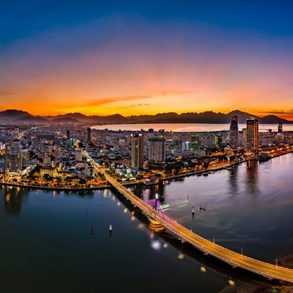 VIET NAM ITINERARY 17 DAYS 16 NIGHTS IN NORTH, CENTRAL AND SOUTH RUTH AND VAUGHAN