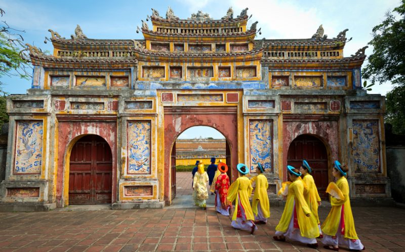 VIET NAM ITINERARY 32 DAYS 31 NIGHTS IN THE SOUTH, CENTRAL & NORTH JAKI AND FAMILY’S PLAN