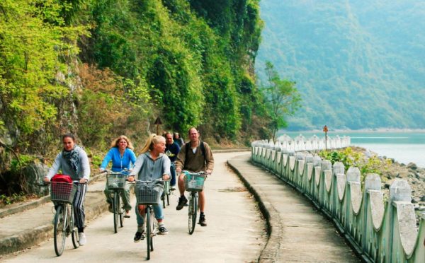 Biking Cat Ba