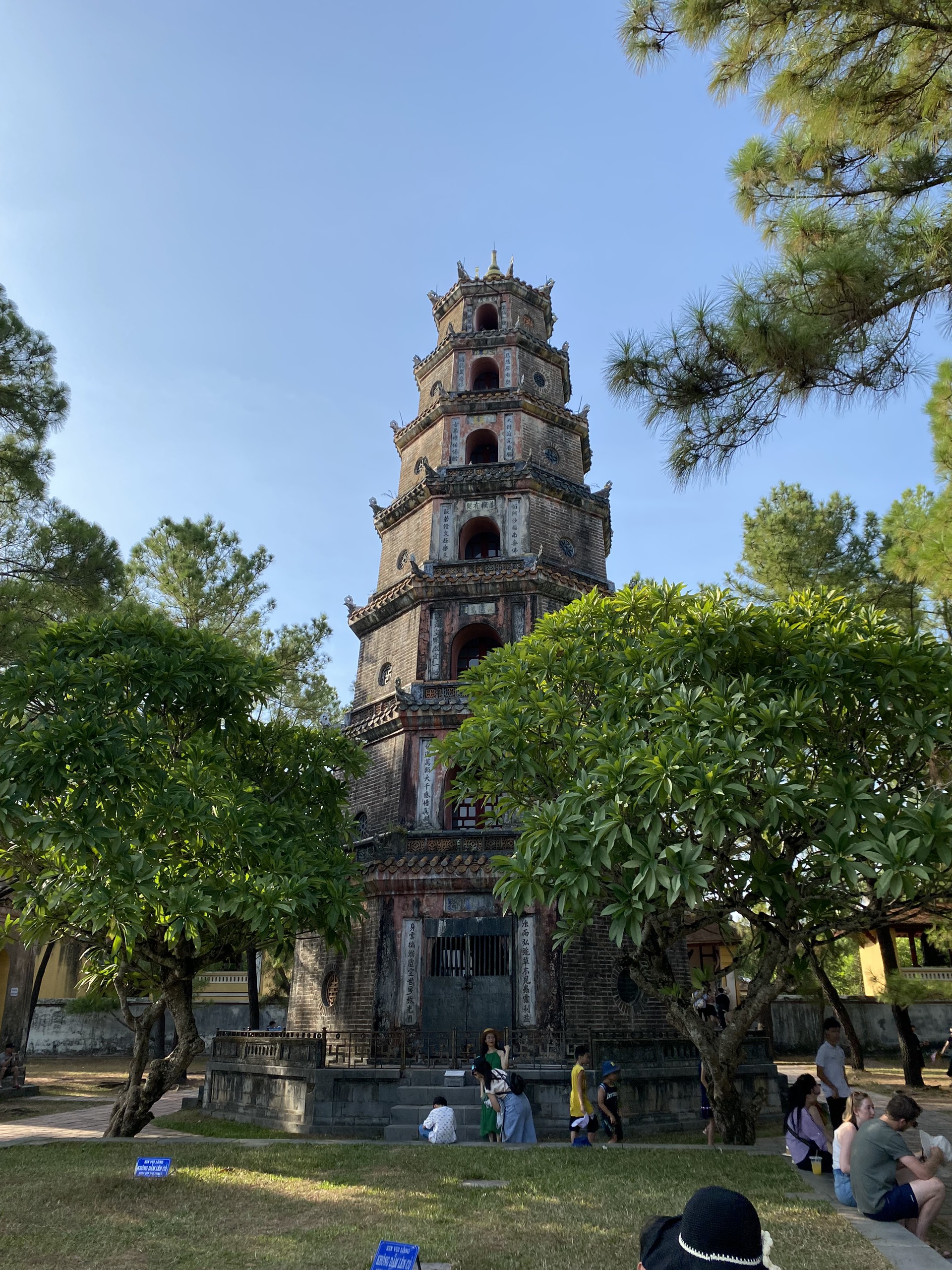 Jenny Vietnam Travel Thien Mu Pagoda