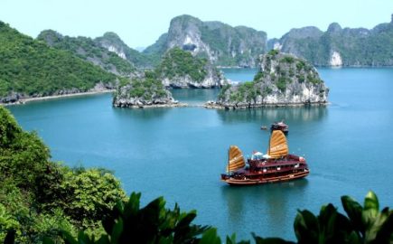 Halongbay Jenny Vietnam Travel