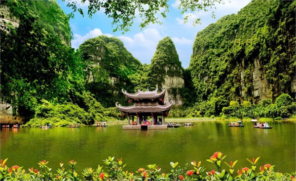 Trang An Ninhbinh Jenny Vietnam Travel