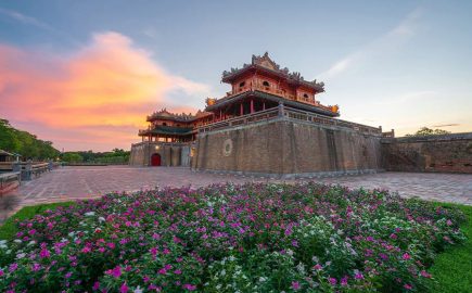 Codohue Jenny Vietnam Travel