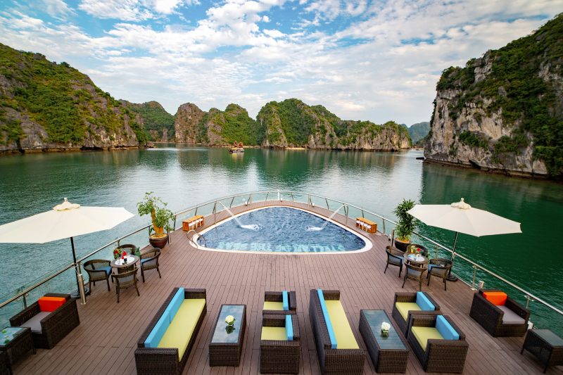 VIET NAM ITINERARY 15 DAYS 14 NIGHTS IN NORTH, CENTRAL & SOUTH MICHELLE PLAN