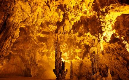 Nguom Ngao Cave Jenny Travel.1