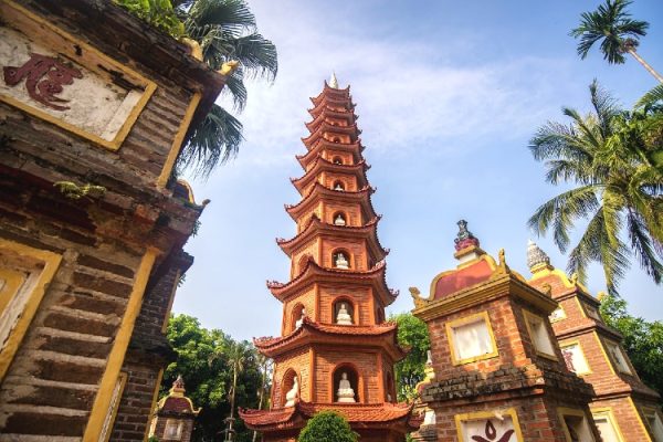 Tran Quoc Pagoda 2.jpg