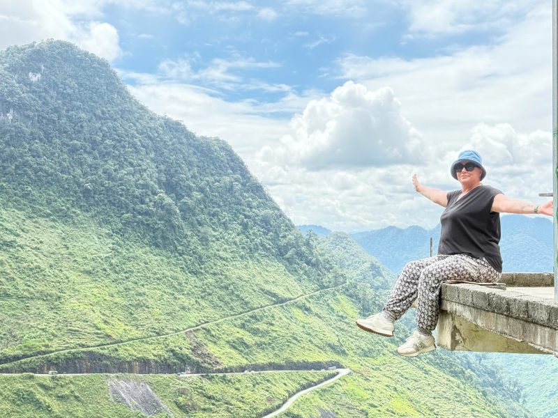 VIET NAM ITINERARY 18 DAYS 17 NIGHTS IN THE SOUTH, CENTRAL & NORTH BEN PLAN