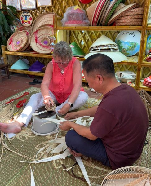 HALF-DAY INCENSE AND CONICAL HAT VILLAGE EXPERIENCE