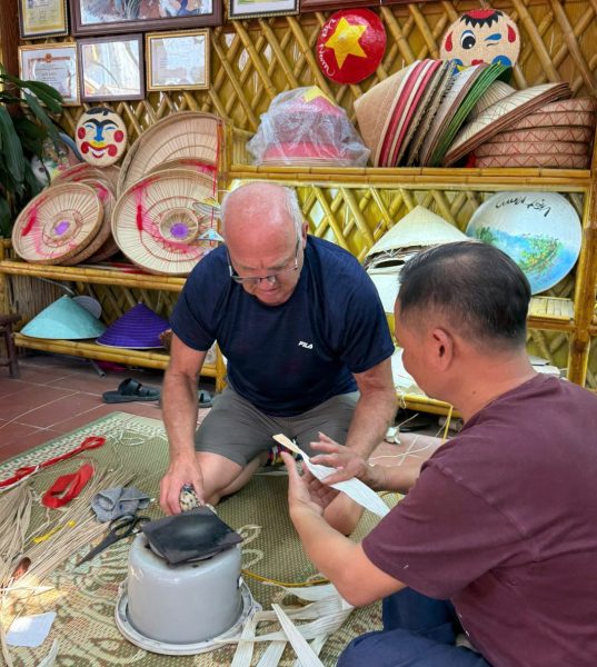 HALF-DAY INCENSE AND CONICAL HAT VILLAGE EXPERIENCE