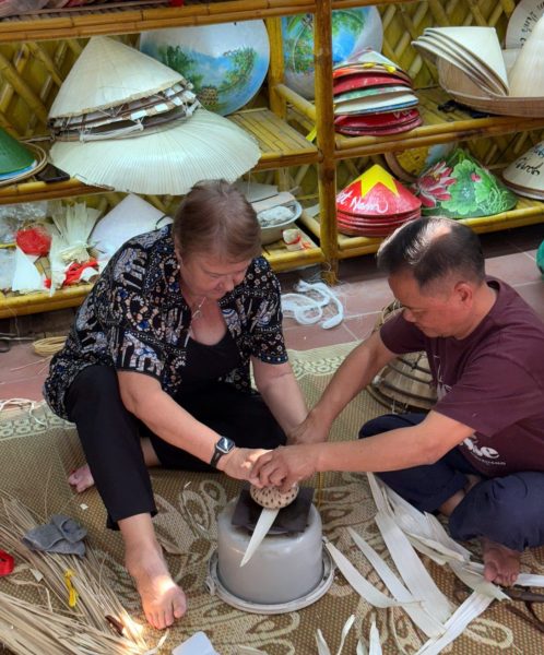 HALF-DAY INCENSE AND CONICAL HAT VILLAGE EXPERIENCE